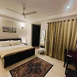 Nien Homestay